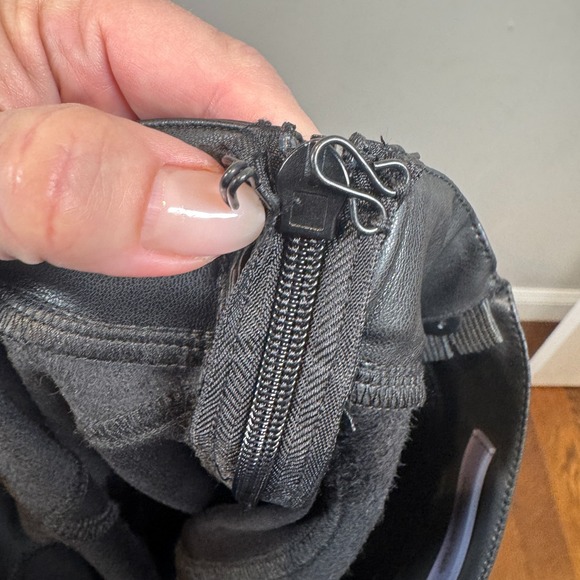 Maniere De Voir Faux Leather Pants Buckle Pants Moto Black Women Size 4 US 8 UK - Picture 12 of 13